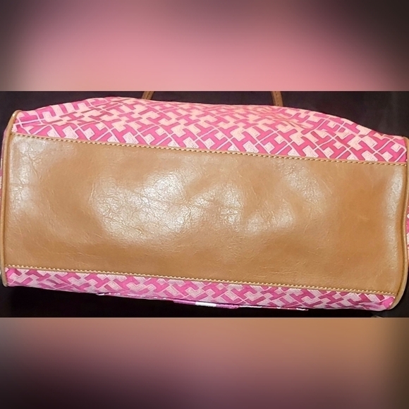Tommy Hilfiger pink canvas shoulder bag - Picture 4 of 7